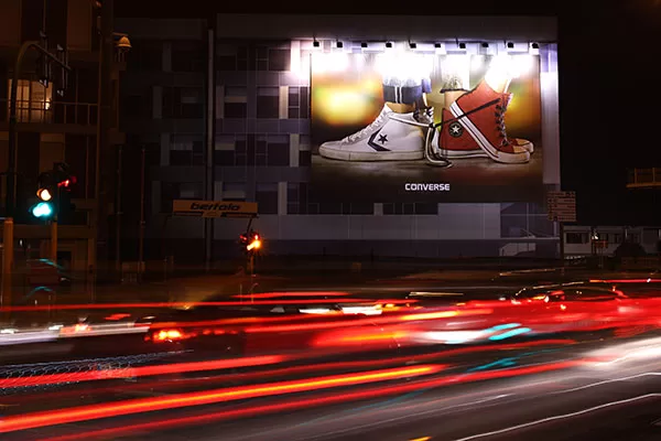 CONVERSE maxi affissione a Verona